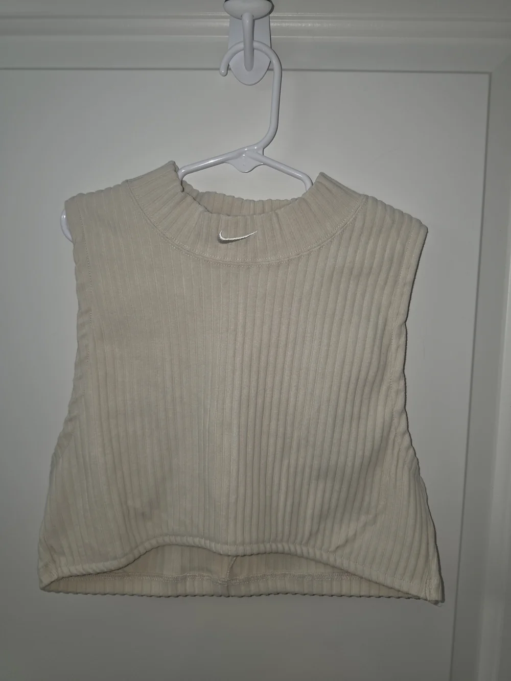 Nike Chill Knit Ribbed Cropped Tank Top